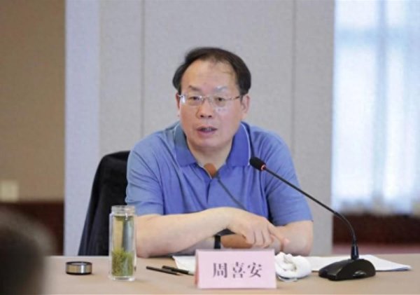顺升网 中纪委打三“虎”：结交政治骗子，受贿又行贿，靠药监吃药监